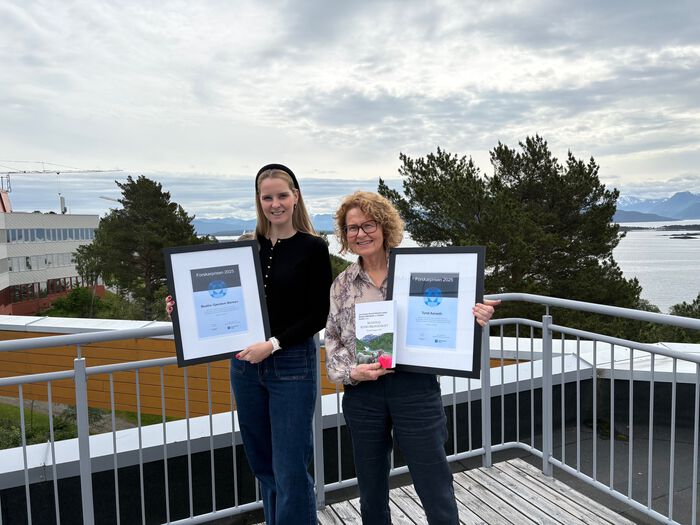 Bilete av privinnarane Beathe Gjendem Marke og Turid Aarseth.